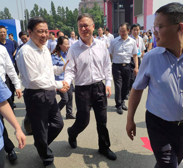 全國“安全生產(chǎn)月”和 “安全生產(chǎn)萬里行”活動在江陰啟動 清華大學(xué)公共安全研究院攜辰安科技受邀參加啟動儀式 全國“安全生產(chǎn)月”和 “安全生產(chǎn)萬里行”活動在江陰啟動 清華大學(xué)公共安全研究院攜辰安科技受邀參加啟動儀式